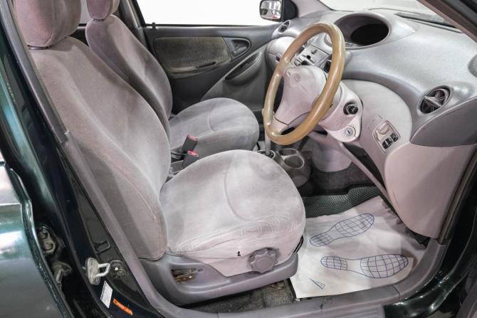 Toyota Platz с пробегом 2000 года, цена 499 000 рублей, 240000 км, седан, Автокод Объявления