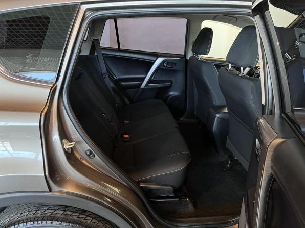 Toyota RAV4 IV (XA40) Рестайлинг с пробегом 2018 года, цена 2 732 500 рублей, 176164 км, внедорожник, Автокод Объявления