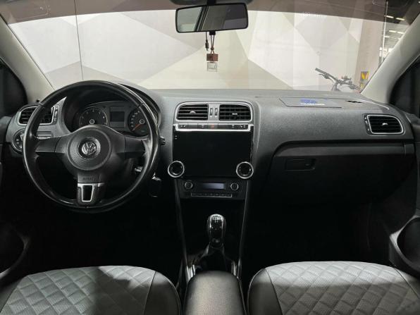 Volkswagen Polo V с пробегом 2012 года, цена 685 000 рублей, 176232 км, седан, Автокод Объявления