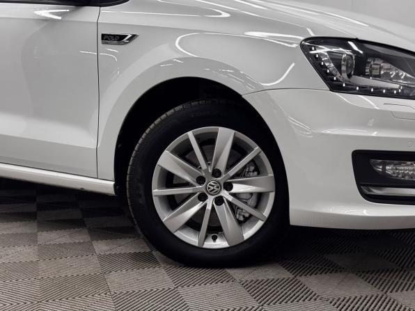 Volkswagen Polo V Рестайлинг с пробегом 2016 года, цена 1 310 000 рублей, 100216 км, седан, Автокод Объявления