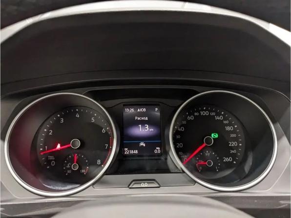 Volkswagen Tiguan II Рестайлинг с пробегом 2021 года, цена 2 420 000 рублей, 221426 км, внедорожник, Автокод Объявления