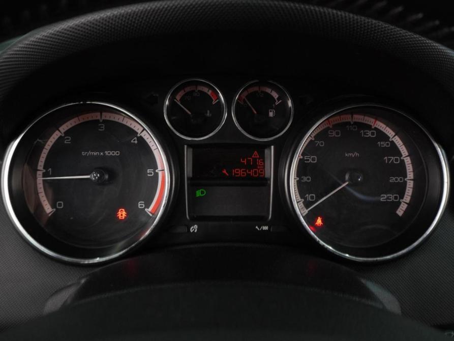 Peugeot 408 I Рестайлинг Воронеж  - изображение 12