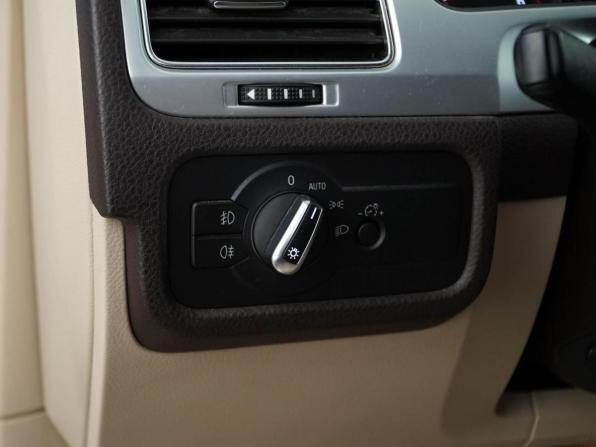 Volkswagen Touareg II Рестайлинг с пробегом 2014 года, цена 2 093 055 рублей, 260574 км, внедорожник, Автокод Объявления