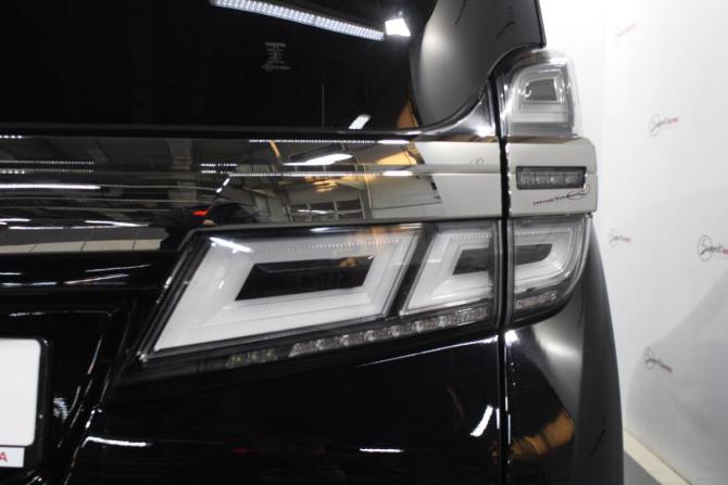 Toyota Vellfire II Рестайлинг с пробегом 2018 года, цена 4 200 000 рублей, 102430 км, минивэн, Автокод Объявления