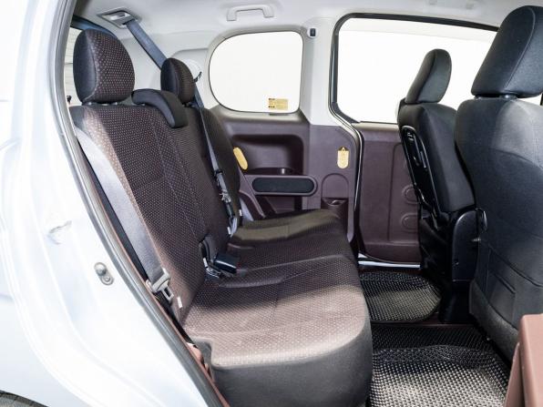 Toyota Spade с пробегом 2014 года, цена 900 000 рублей, 188000 км, компактвэн, Автокод Объявления