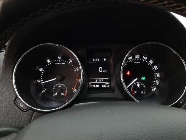 Skoda Yeti I Рестайлинг с пробегом 2015 года, цена 1 139 000 рублей, 132609 км, внедорожник, Автокод Объявления