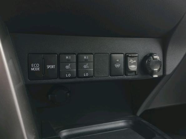 Toyota RAV4 IV (XA40) Рестайлинг с пробегом 2017 года, цена 2 069 000 рублей, 166697 км, внедорожник, Автокод Объявления