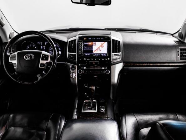 Toyota Land Cruiser 200 Series Рестайлинг 1 с пробегом 2013 года, цена 3 139 000 рублей, 338019 км, внедорожник, Автокод Объявления