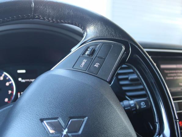 Mitsubishi Outlander III Рестайлинг 3 с пробегом 2018 года, цена 1 929 000 рублей, 138160 км, внедорожник, Автокод Объявления