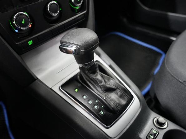 Skoda Octavia II (A5) Рестайлинг с пробегом 2013 года, цена 940 000 рублей, 178450 км, лифтбек, Автокод Объявления
