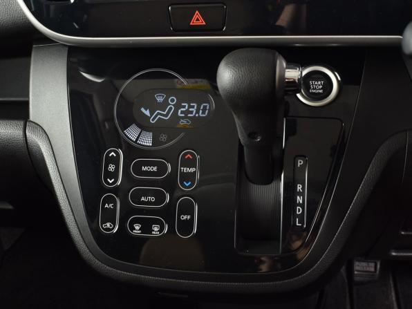 Nissan Dayz Roox I Рестайлинг с пробегом 2017 года, цена 839 995 рублей, 55440 км, хэтчбек, Автокод Объявления