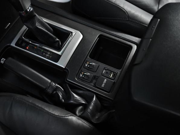 Toyota Land Cruiser Prado 150 Series Рестайлинг 1 с пробегом 2016 года, цена 3 349 000 рублей, 172000 км, внедорожник, Автокод Объявления