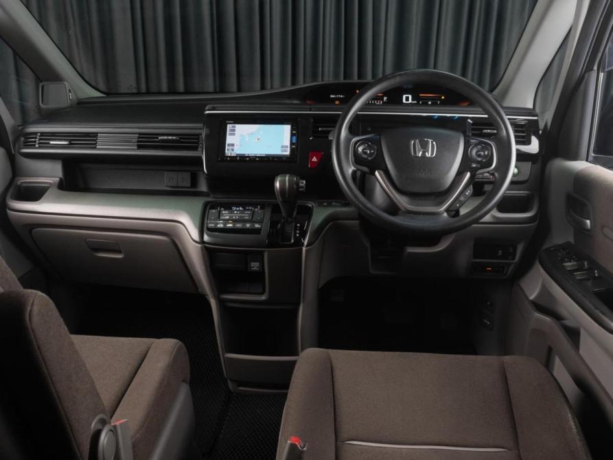 Honda Stepwgn V Рестайлинг Тюмень  - изображение 6
