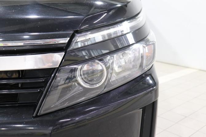 Toyota Voxy III (R80) с пробегом 2016 года, цена 1 830 000 рублей, 204410 км, минивэн, Автокод Объявления