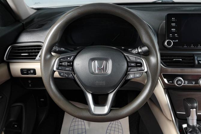 Honda Accord X с пробегом 2019 года, цена 1 899 000 рублей, 230000 км, седан, Автокод Объявления