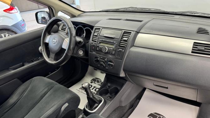 Nissan Tiida I Рестайлинг с пробегом 2010 года, цена 550 000 рублей, 215166 км, хэтчбек, Автокод Объявления