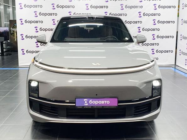 Li Auto (Lixiang) L9 I Рестайлинг с пробегом 2025 года, цена 9 280 000 рублей, 24 км, внедорожник, Автокод Объявления