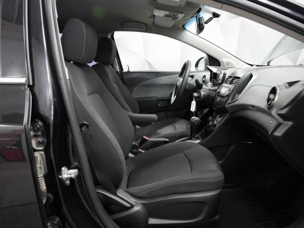 Chevrolet Aveo II с пробегом 2013 года, цена 575 000 рублей, 242700 км, седан, Автокод Объявления