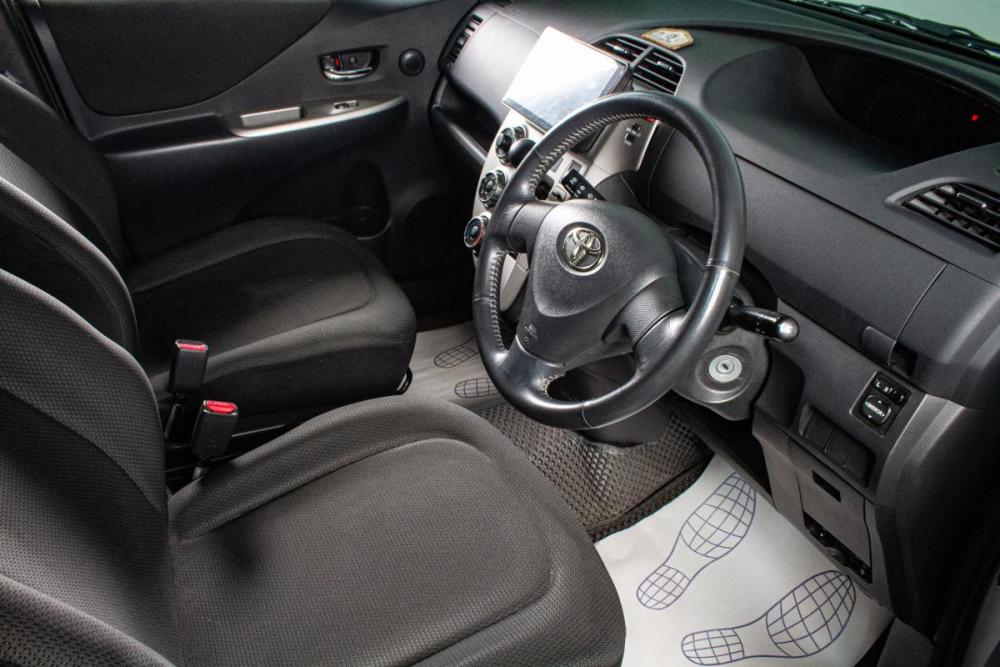 Toyota Ractis I Сургут  - изображение 9