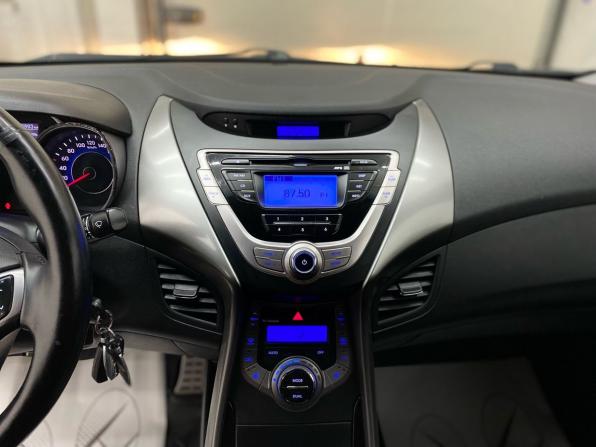 Hyundai Elantra V (MD) Рестайлинг с пробегом 2013 года, цена 1 050 000 рублей, 158893 км, седан, Автокод Объявления