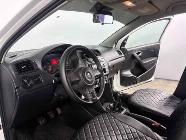 Volkswagen Polo V с пробегом 2014 года, цена 650 000 рублей, 213239 км, седан, Автокод Объявления
