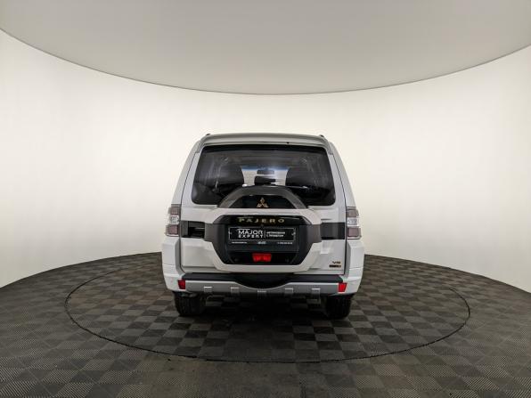 Mitsubishi Pajero IV Рестайлинг 2 с пробегом 2021 года, цена 4 440 000 рублей, 30244 км, внедорожник, Автокод Объявления
