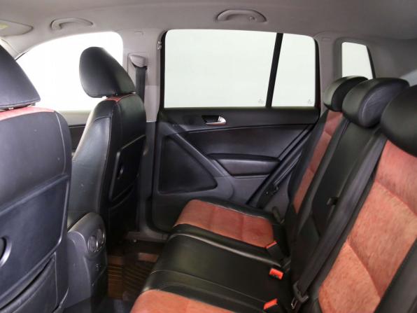 Volkswagen Tiguan I с пробегом 2010 года, цена 990 000 рублей, 185189 км, внедорожник, Автокод Объявления
