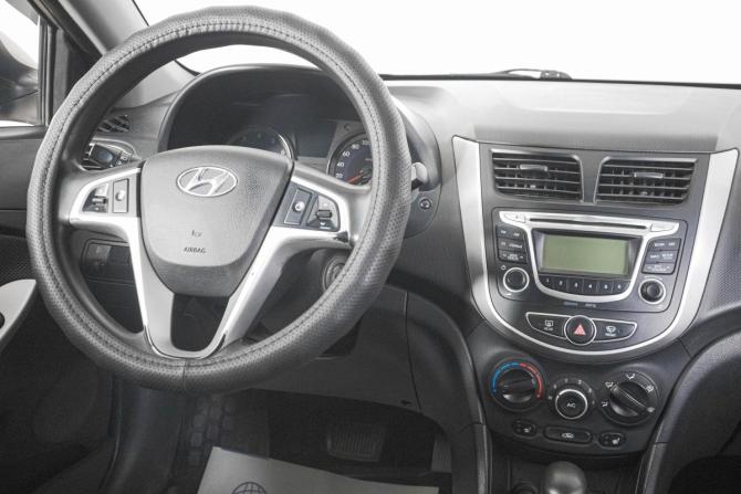 Hyundai Solaris I с пробегом 2013 года, цена 899 000 рублей, 145000 км, седан, Автокод Объявления