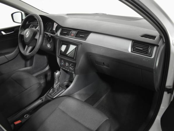 Skoda Rapid I Рестайлинг с пробегом 2018 года, цена 1 077 960 рублей, 74877 км, лифтбек, Автокод Объявления