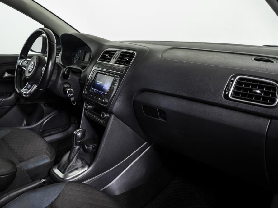Volkswagen Polo V Рестайлинг Москва  - изображение 15