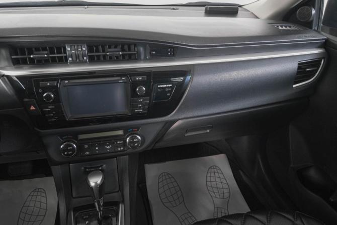 Toyota Corolla XI (E160 E170 E180) с пробегом 2013 года, цена 1 449 000 рублей, 143000 км, седан, Автокод Объявления