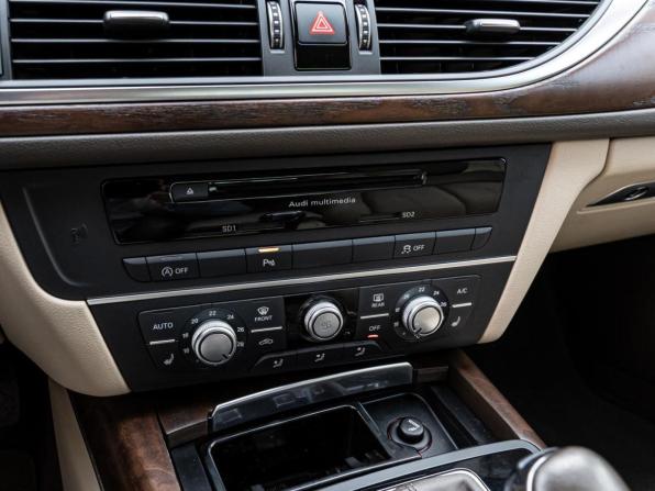 Audi A6 IV (C7) Рестайлинг с пробегом 2016 года, цена 1 999 000 рублей, 169601 км, седан, Автокод Объявления