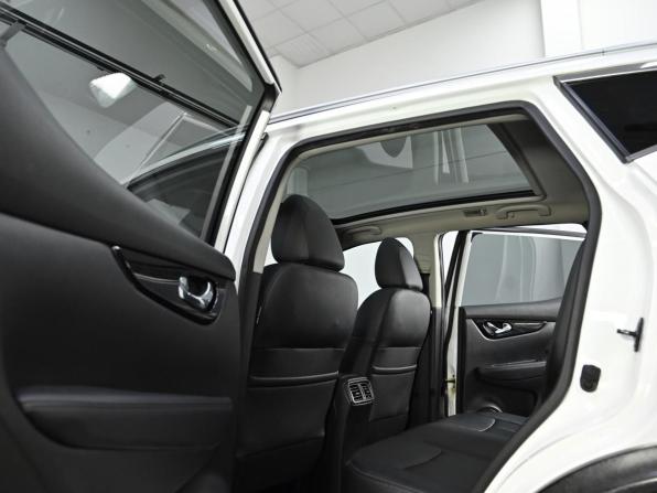 Nissan Qashqai II с пробегом 2016 года, цена 1 349 000 рублей, 132000 км, внедорожник, Автокод Объявления