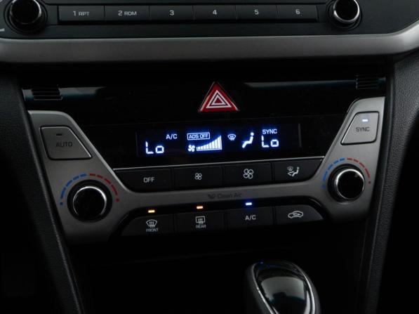 Hyundai Elantra VI (AD) с пробегом 2017 года, цена 1 613 050 рублей, 140275 км, седан, Автокод Объявления