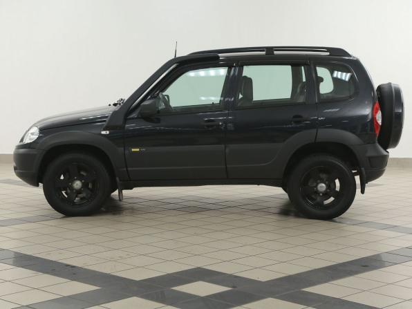 Chevrolet Niva I Рестайлинг с пробегом 2017 года, цена 683 000 рублей, 99900 км, внедорожник, Автокод Объявления
