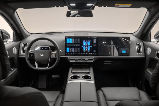 Новый Li Auto (Lixiang) L7 I Рестайлинг 2025 года, цена 8 475 000 рублей, внедорожник, Автокод Объявления