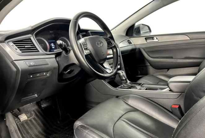 Hyundai Sonata VII (LF) Рестайлинг с пробегом 2018 года, цена 1 620 000 рублей, 208040 км, седан, Автокод Объявления