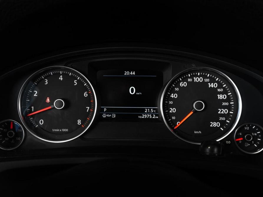 Volkswagen Touareg II Рестайлинг Тюмень  - изображение 13