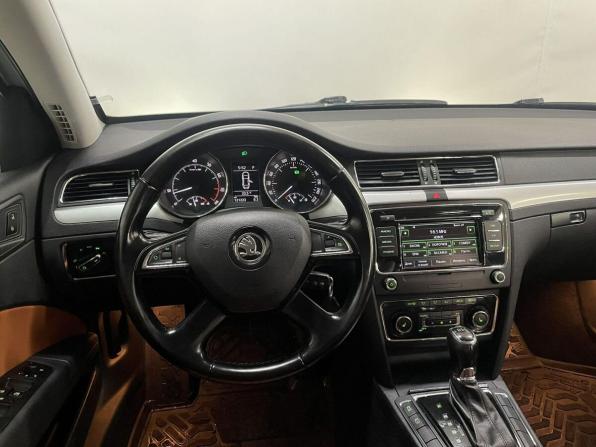 Skoda Superb II Рестайлинг с пробегом 2014 года, цена 1 220 000 рублей, 121223 км, лифтбек, Автокод Объявления