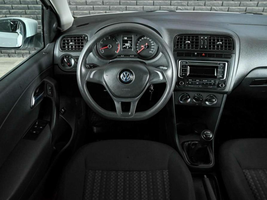 Volkswagen Polo V Рестайлинг Екатеринбург  - изображение 11