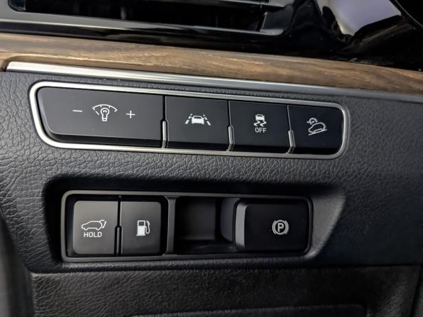 Kia Mohave I Рестайлинг 2 с пробегом 2020 года, цена 4 755 000 рублей, 57998 км, внедорожник, Автокод Объявления