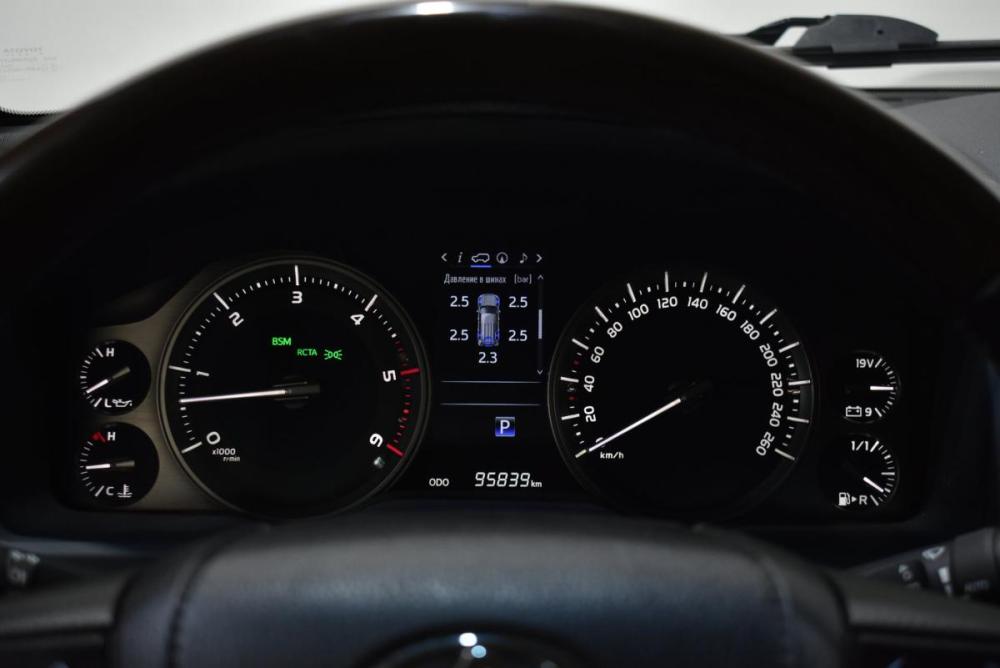 Toyota Land Cruiser 200 Series Рестайлинг 2 Сургут  - изображение 13