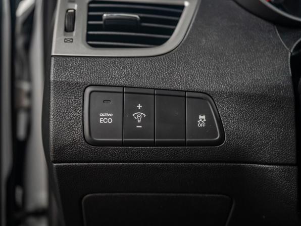 Hyundai Avante V с пробегом 2011 года, цена 1 050 000 рублей, 115267 км, седан, Автокод Объявления