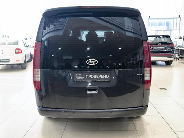 Hyundai Staria I с пробегом 2021 года, цена 4 080 000 рублей, 133355 км, минивэн, Автокод Объявления