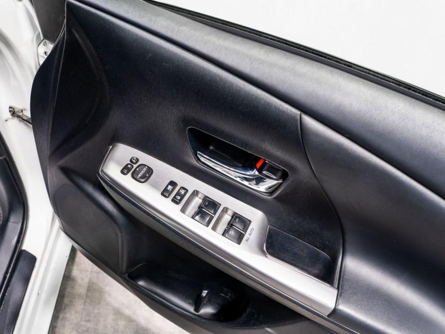 Toyota Prius Alpha I (ZVW40/41) Рестайлинг Чита  - изображение 14