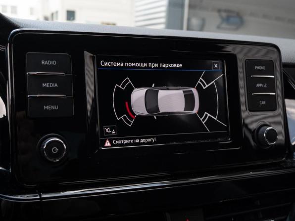 Volkswagen Polo VI с пробегом 2021 года, цена 1 595 000 рублей, 124189 км, лифтбек, Автокод Объявления