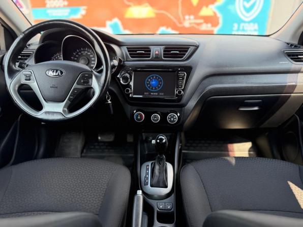 Kia Rio III Рестайлинг с пробегом 2017 года, цена 1 250 000 рублей, 109026 км, седан, Автокод Объявления
