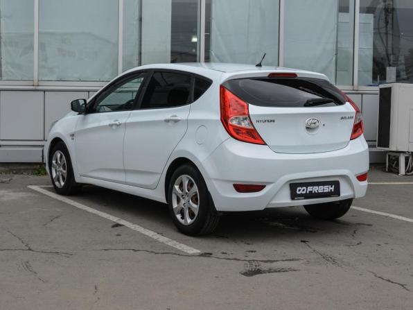 Hyundai Solaris I с пробегом 2012 года, цена 749 000 рублей, 215875 км, хэтчбек, Автокод Объявления