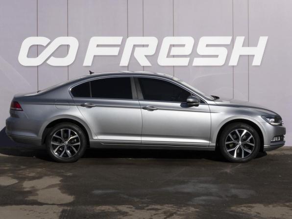 Volkswagen Passat B8 с пробегом 2019 года, цена 2 249 000 рублей, 82892 км, седан, Автокод Объявления