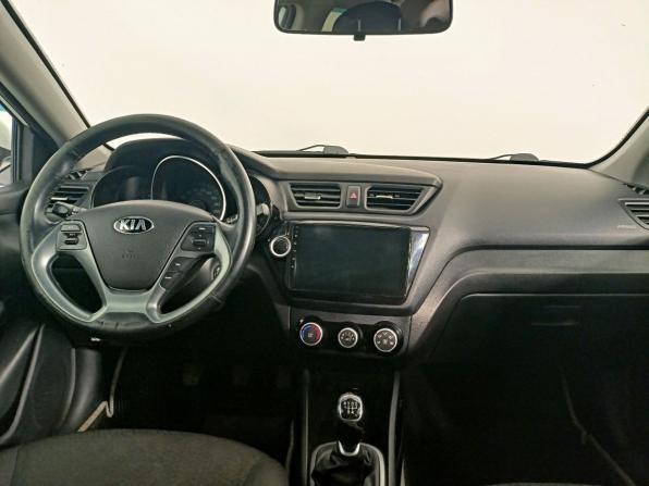 Kia Rio III Рестайлинг с пробегом 2016 года, цена 675 000 рублей, 196000 км, хэтчбек, Автокод Объявления